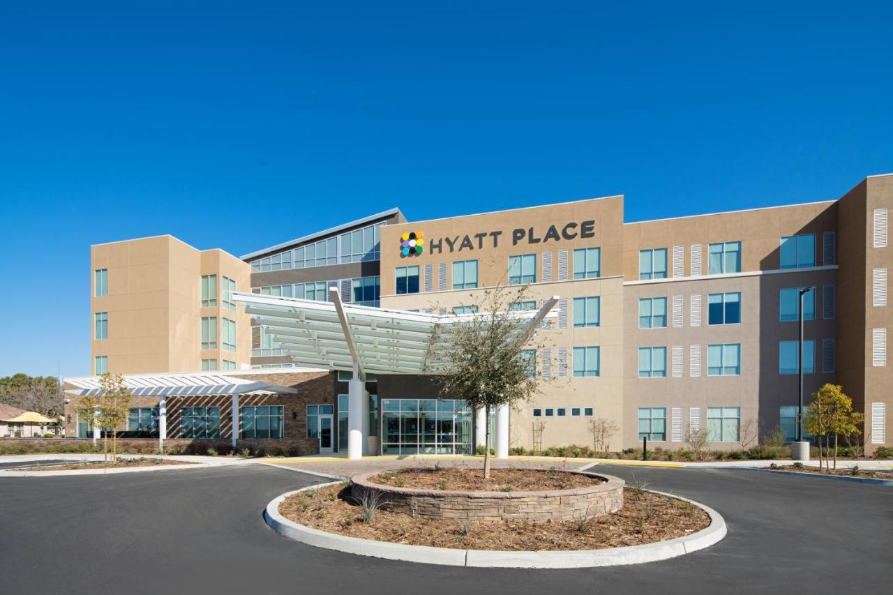 Hyatt Place Bakersfield Hotel Exterior photo