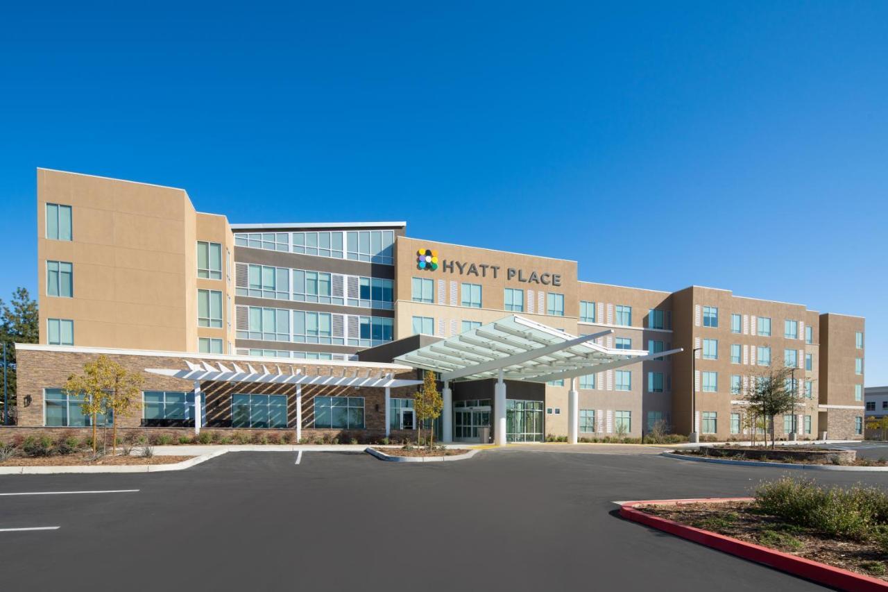 Hyatt Place Bakersfield Hotel Exterior photo